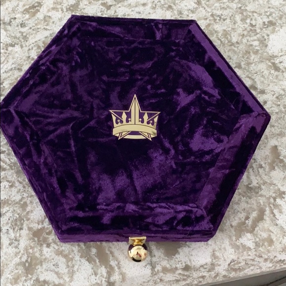 Jeffree Star Other - Jeffrey star blood list eyeshadow palette